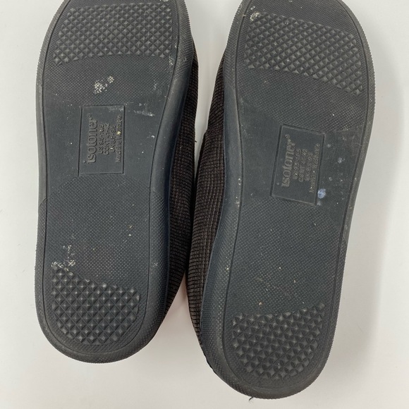 Men’s Isotoner Chocolate Brown Slippers Size 9.5 - 10.5 - Picture 5 of 5
